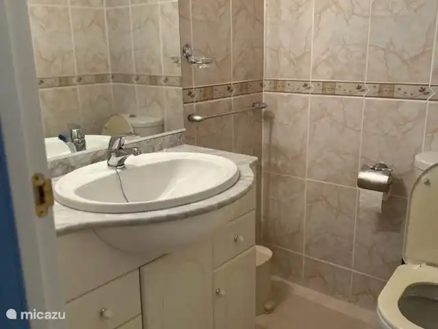 Appartement privé Alegría + piscine | Espagne, Costa del Sol, Mijas Costa - appartement Salle de bain 2ème chambre (sans douche/baignoire)