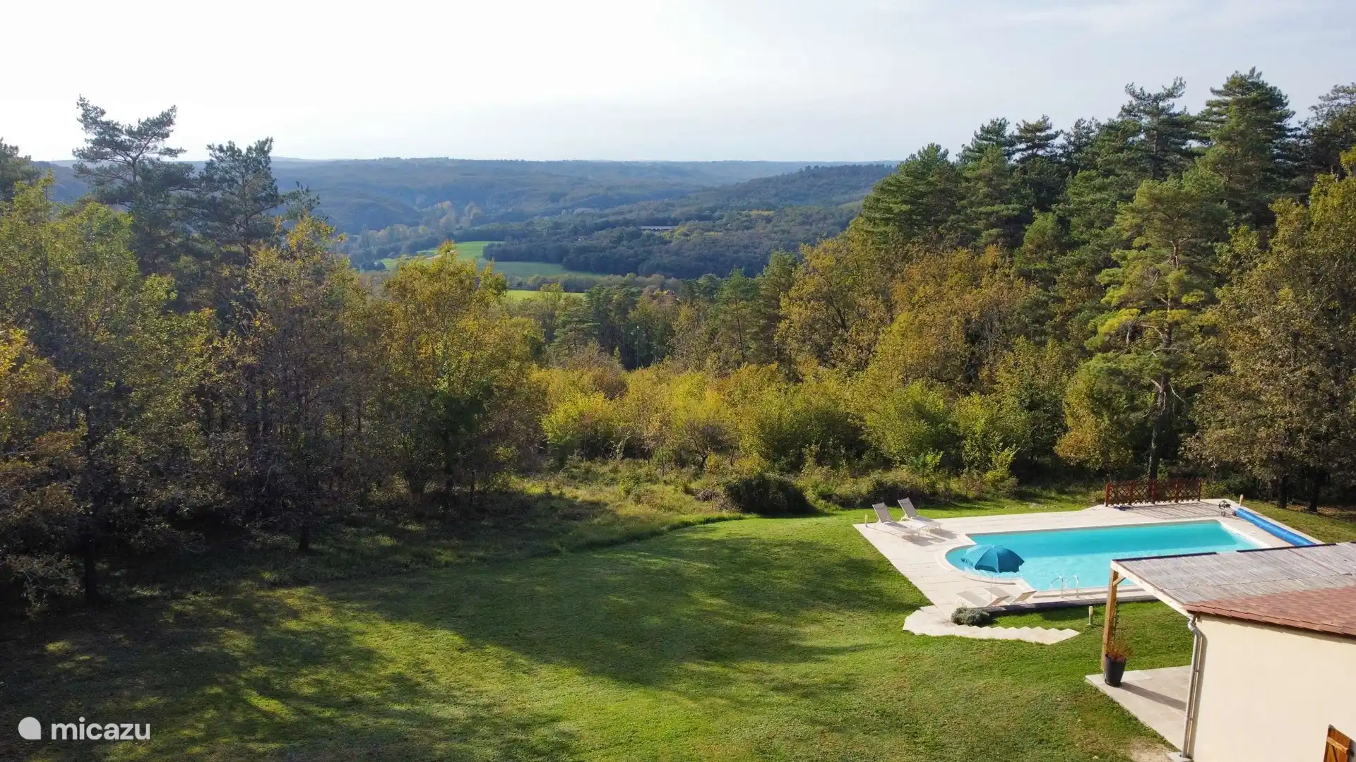 Luftaufnahme des Tals