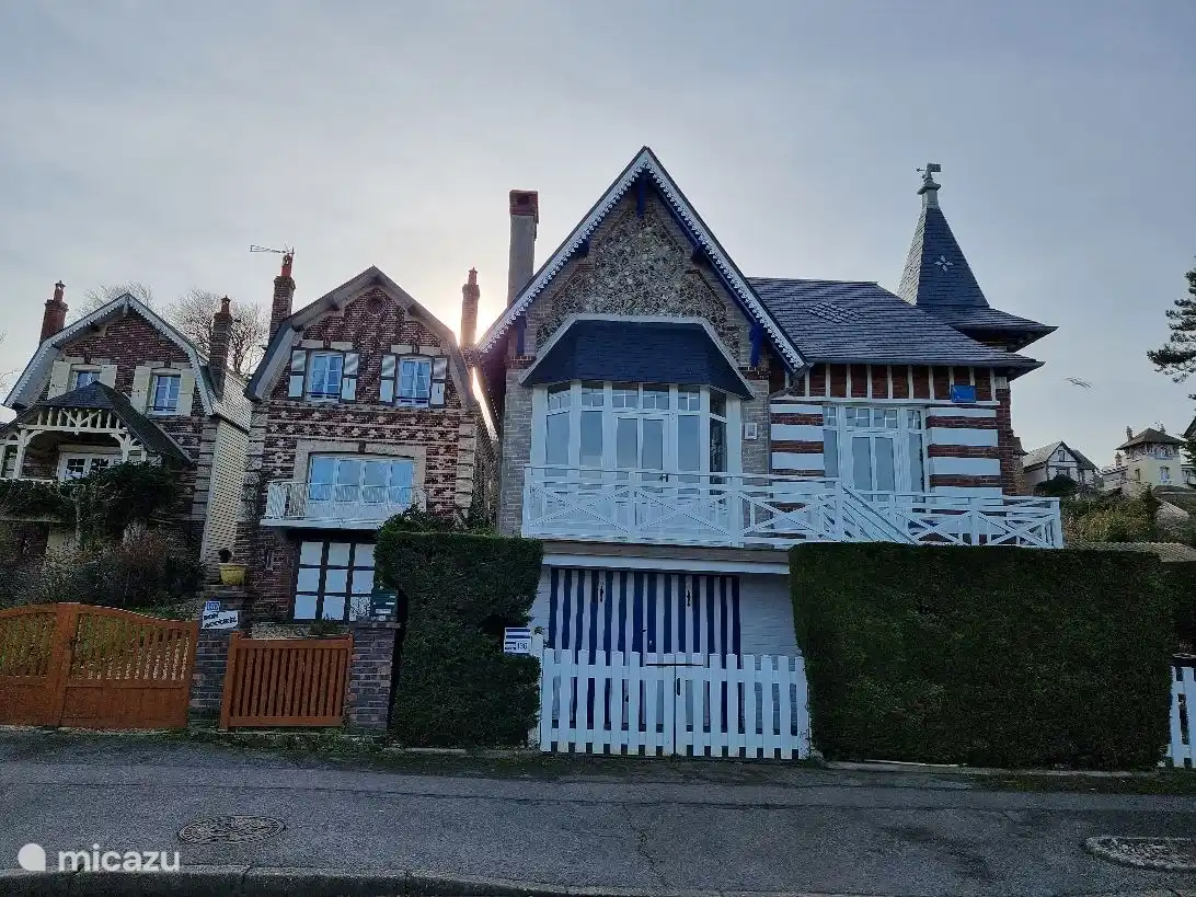 einige Strandvillen aus dem 19. Jahrhundert in Quiberville (nicht Maison Coco) 