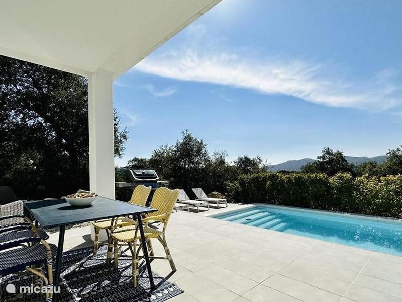 Casa vacacional España, Costa Brava, Calonge Villa Nueva villa con piscina privada.