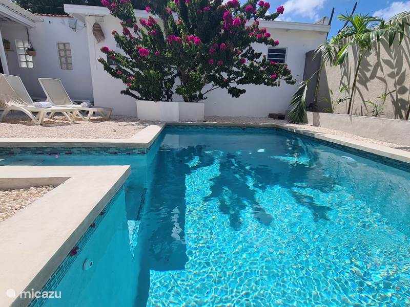 Vakantiehuis Curaçao, Curacao-Midden, Jongbloed Appartement Flamingo