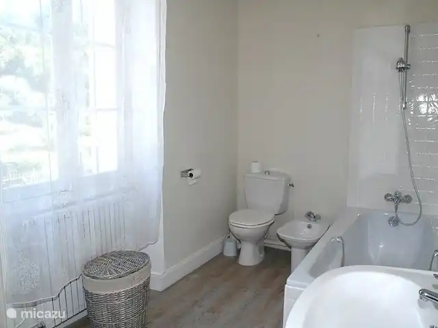 Au bord de la Vézère | France, Dordogne, Le Bugue - maison de vacances Salle de bain