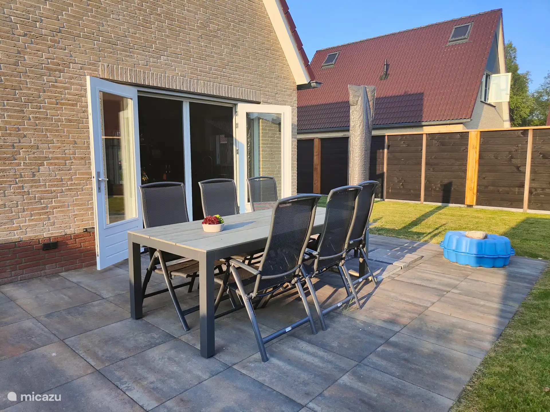 Zonnig gelegen terras