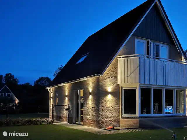 Reeënzicht huren in Nederland, Drenthe, Hoogersmilde - vakantiehuis Sfeerverlichting - volledig omheinde tuin