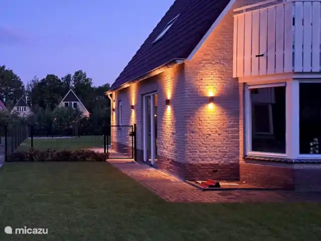 Reeënzicht huren in Nederland, Drenthe, Hoogersmilde - vakantiehuis Tuin met afsluitbare poorten