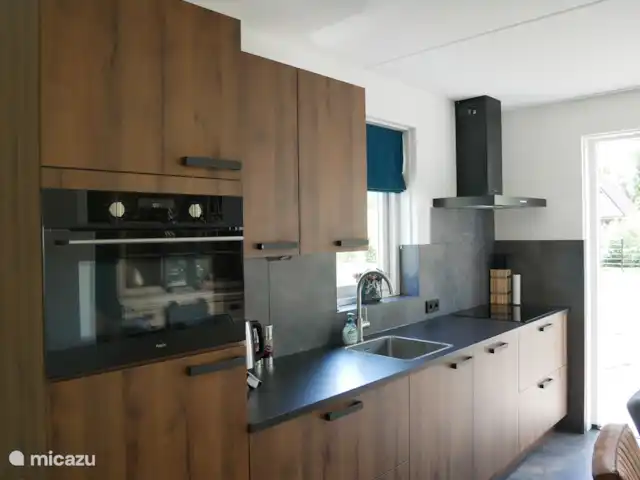 Reeënzicht huren in Nederland, Drenthe, Hoogersmilde - vakantiehuis Keuken - modern ingericht