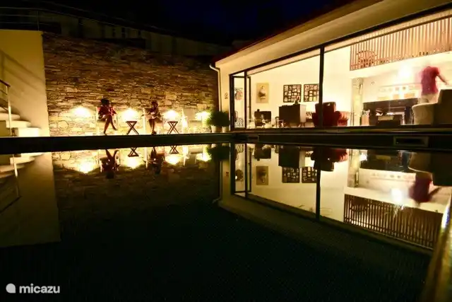 Villa Doura am Abend