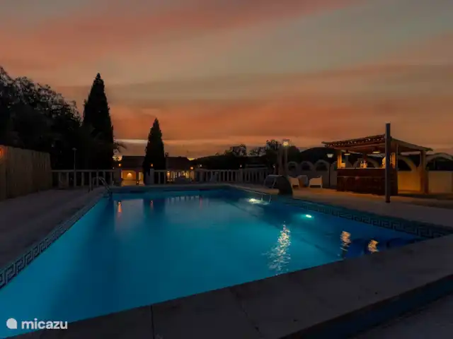 Villa avec piscine privée-Alicante | Espagne, Costa Blanca, Sax - maison de vacances Piscine le soir