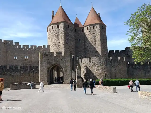 Les lits de Montbel en Francia, Aude, Sonnac-sur-l'Hers - vivienda urbana Cité de Carcassonne, una visita obligada si te alojas con nosotros