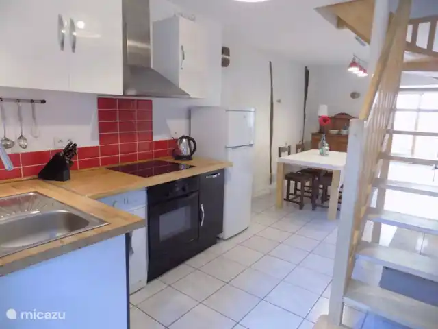 Les lits de Montbel en Francia, Aude, Sonnac-sur-l'Hers - vivienda urbana Cocina totalmente equipada