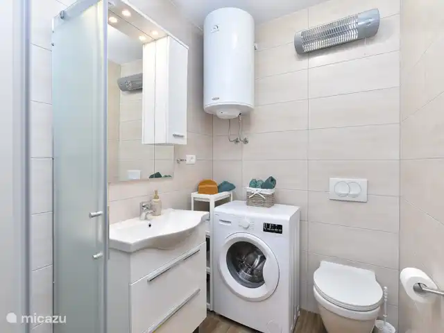 vakantiehuis huren in Kroatië, Istrië, Pula – Huis Mia badkamer