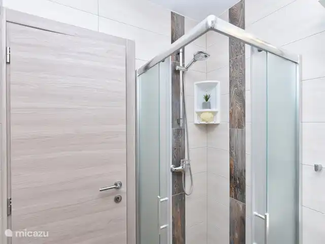 vakantiehuis huren in Kroatië, Istrië, Pula – Huis Mia badkamer