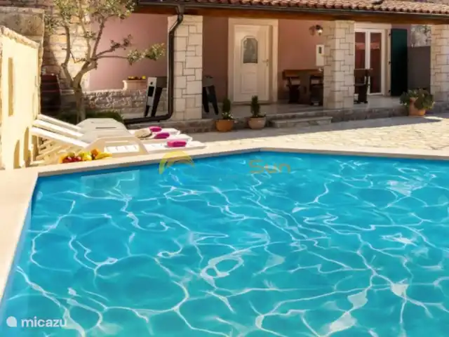 vakantiehuis huren in Kroatië, Istrië, Pula – Huis Mia pol