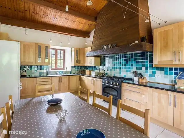 De voet op de grond huren in Frankrijk, Dordogne, Montferrand-du-Périgord - vakantiehuis keuken