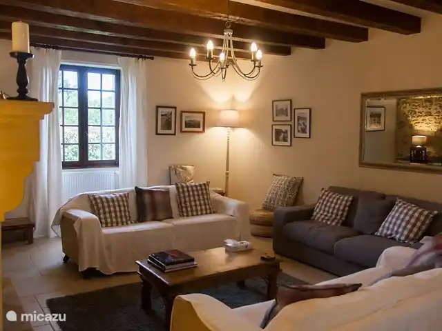 De voet op de grond huren in Frankrijk, Dordogne, Montferrand-du-Périgord - vakantiehuis Woonkamer