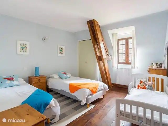 De voet op de grond huren in Frankrijk, Dordogne, Montferrand-du-Périgord - vakantiehuis Kamer met twee eenpersoonsbedden