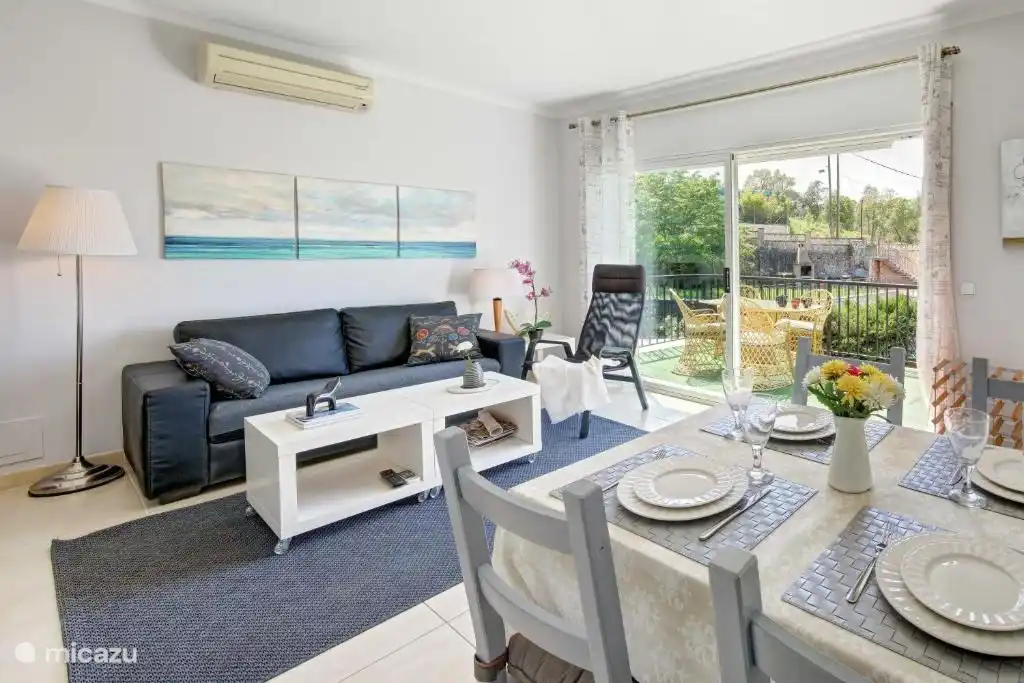 Salon 1, à l'étage