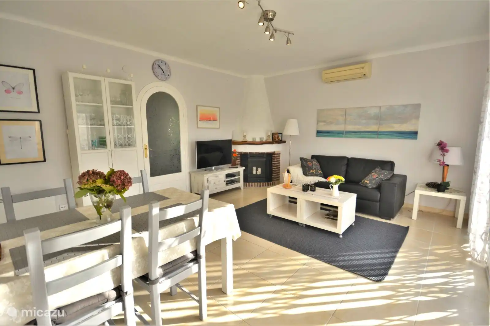 Salon 1, à l'étage