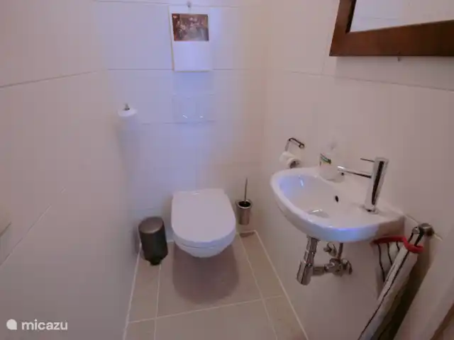 Villa Efkes Pypskoft | Pays-Bas, Frise, Lemmer - maison de vacances toilettes invités au rez-de-chaussée