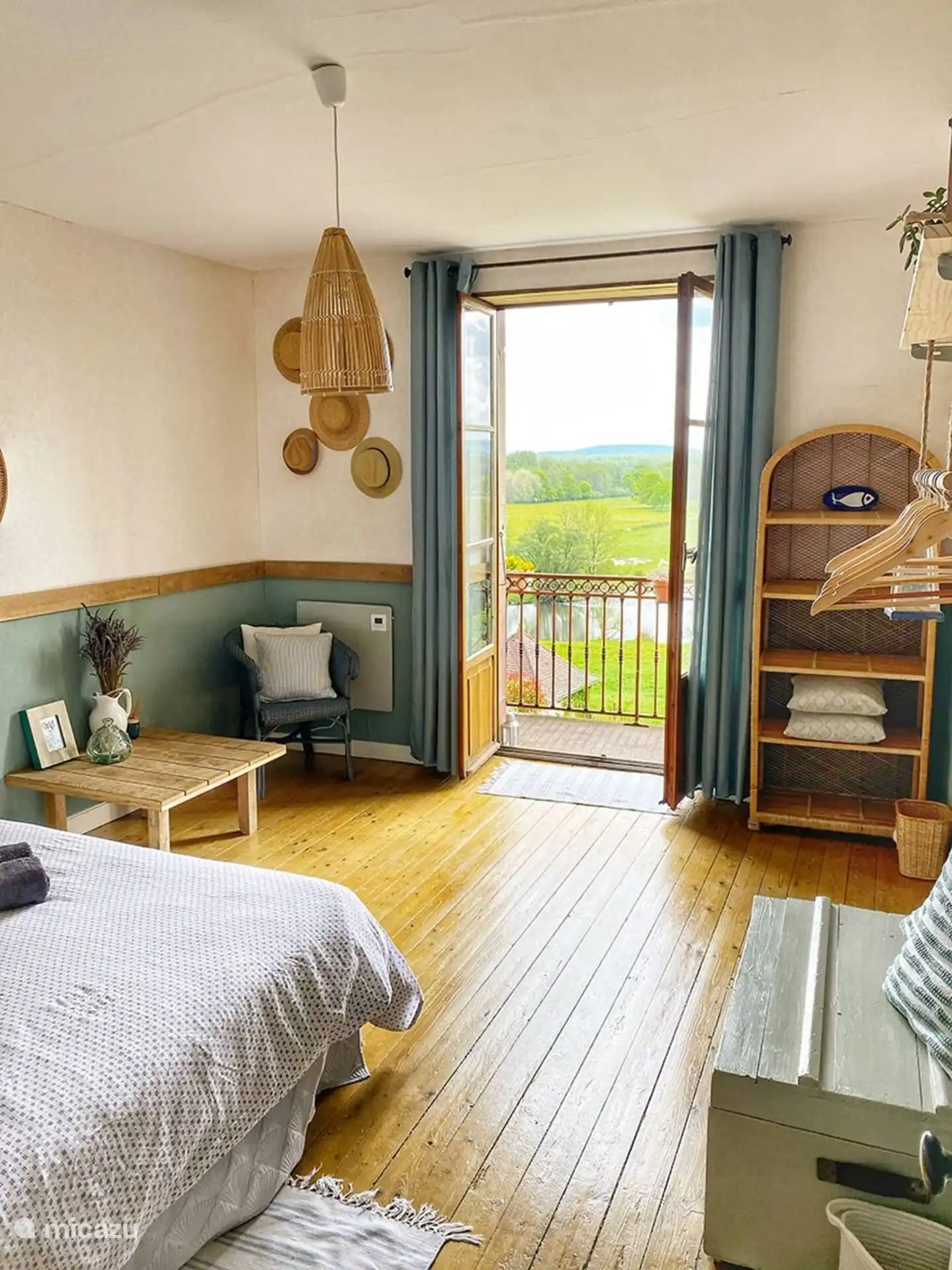 Schlafzimmer 1 mit Balkon