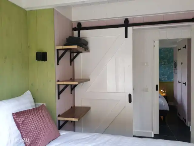 `t Bullekroffie Kakelbont 62 | Pays-Bas, Hollande du Nord, Oudesluis - maison de vacances Les 2 chambres en bas.