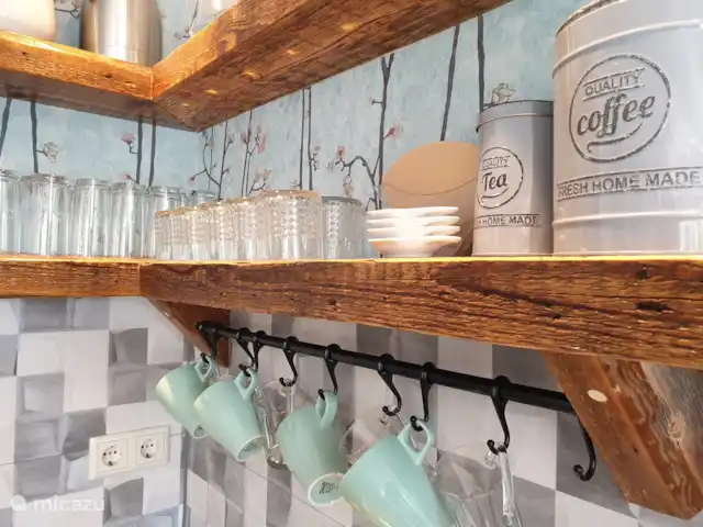 `t Bullekroffie Kakelbont 62 | Pays-Bas, Hollande du Nord, Oudesluis - maison de vacances Toujours du café et du thé à disposition les premiers jours, on aime l'accueil chaleureux. Le réfrigérateur est allumé, le chauffage est allumé.
