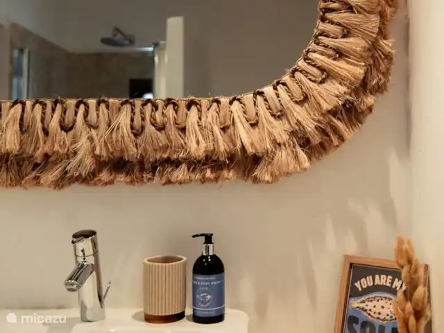 NOUVEAU! Casa Llobarro belle vue sur la mer | Espagne, Costa Blanca, Benissa - villa Salle de bain attenante 2ème chambre avec lavabo, douche et WC