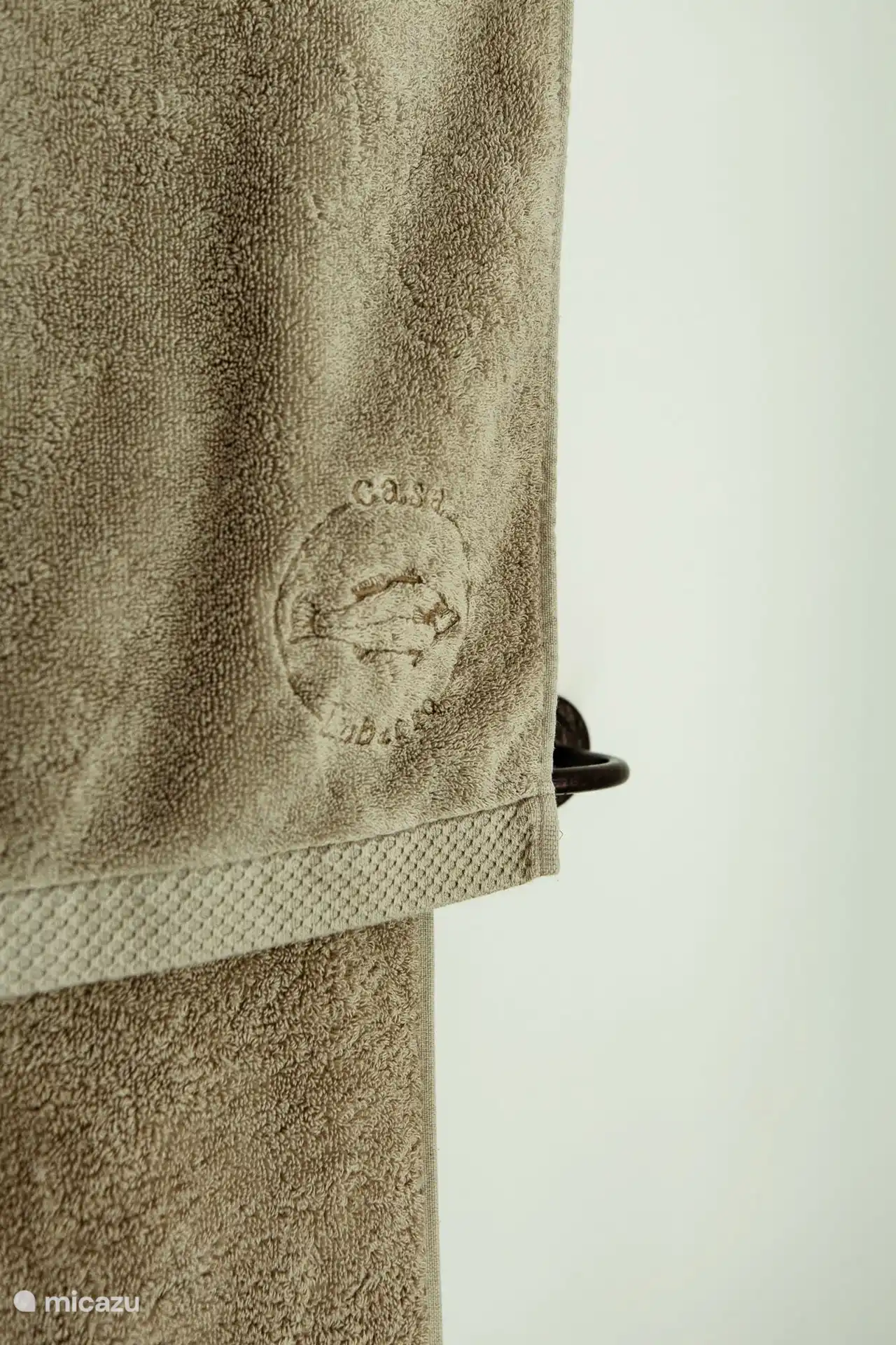 Serviettes de bain avec logo