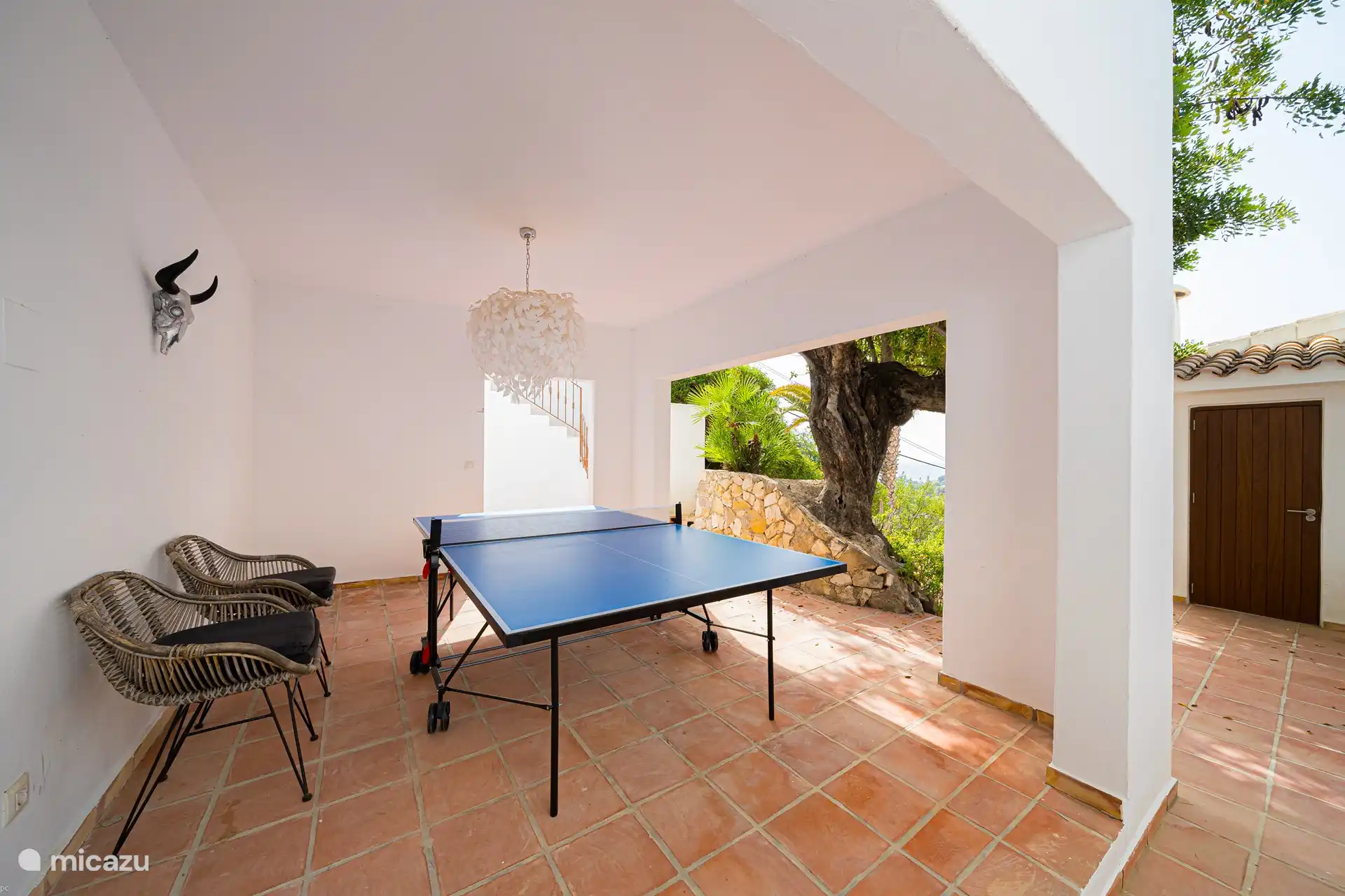 Terrasse de ping-pong couverte