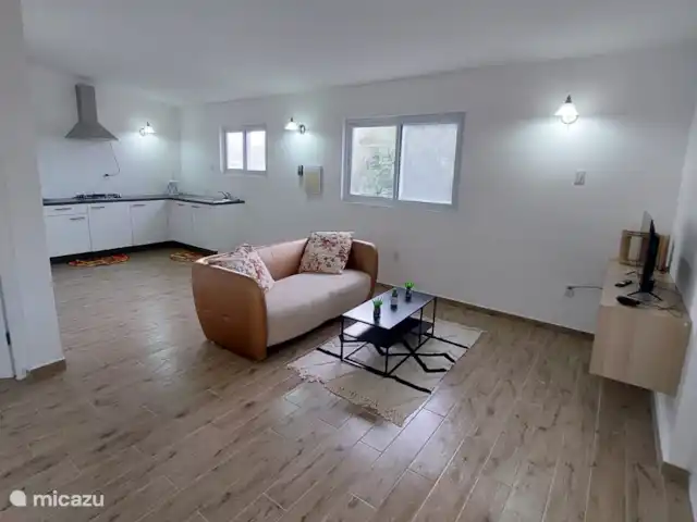 Location de Vacances Curaçao, Curaçao-Centre, Mahuma, appartement - Appartement Romar Ici vous pouvez voir le salon spacieux. L'espace ne manque pas