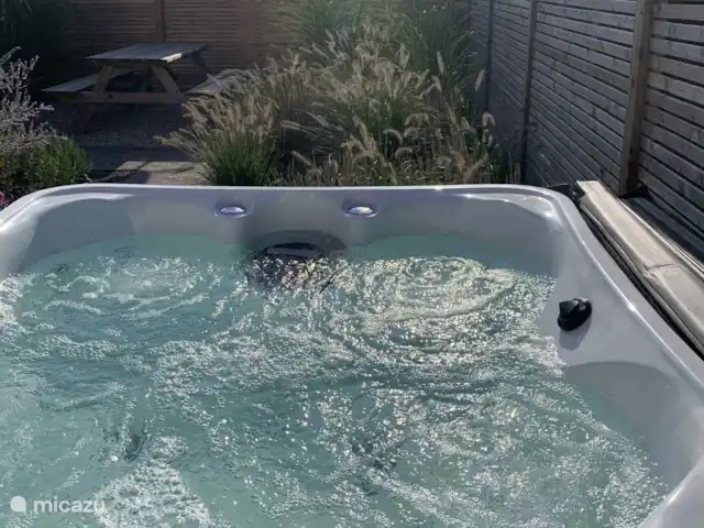 Villapark de Oesterbaai - 5 en Países Bajos, Zelanda, Wemeldinge - casa vacacional Trasera con jacuzzi nº5