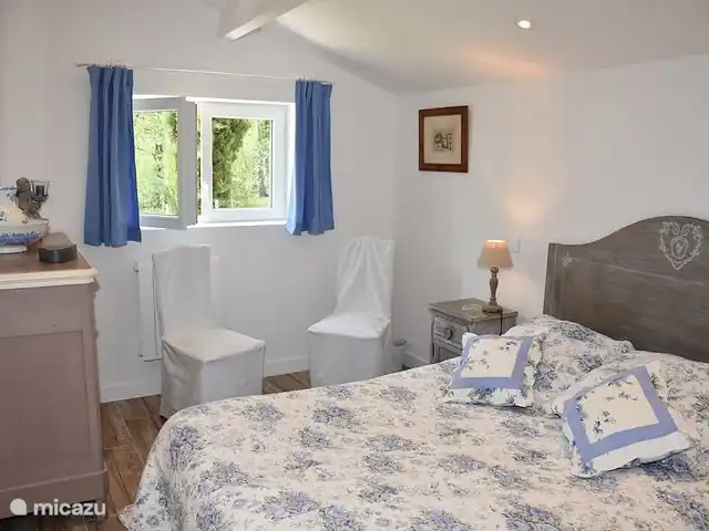 La demeure fleurie | France, Dordogne, Saint Chamassy - maison de vacances Chambre double