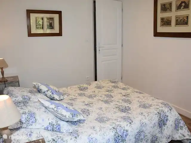 La demeure fleurie | France, Dordogne, Saint Chamassy - maison de vacances Chambre double
