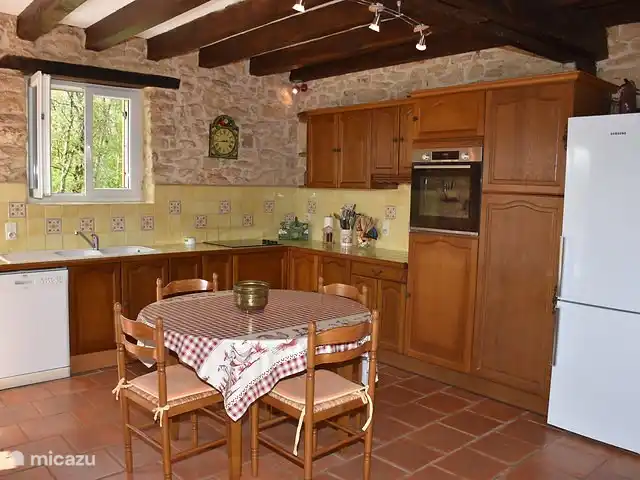 La demeure fleurie | France, Dordogne, Saint Chamassy - maison de vacances Cuisine