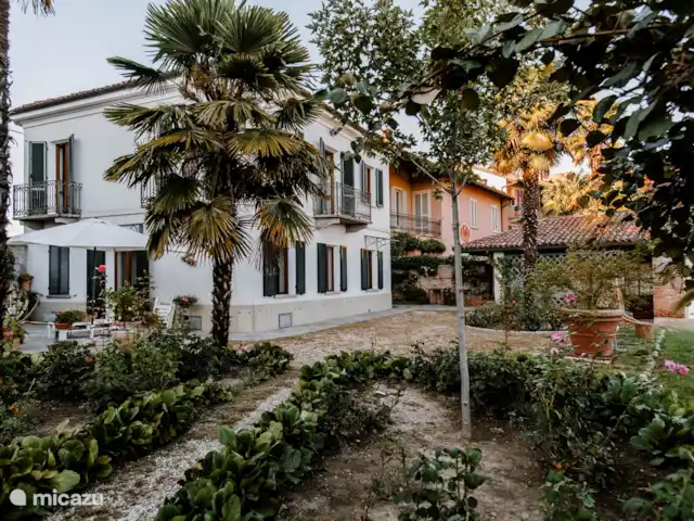 Casa Angiolina Country House  en Italia, Piamonte, Govone - casa vacacional Casa Angiolina Country House  en Italia, Piamonte, Govone - casa vacacional