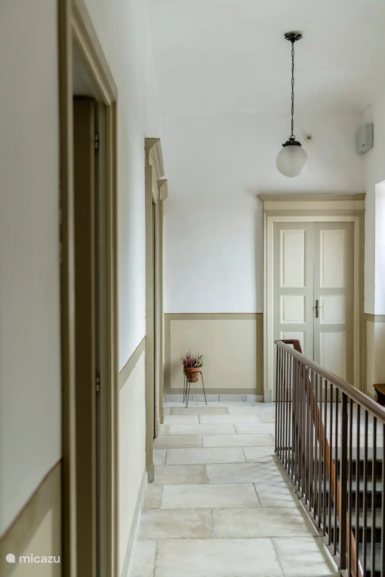 las puertas de las habitaciones