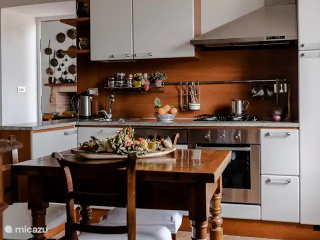 Casa Angiolina Country House  en Italia, Piamonte, Govone - casa vacacional La cocina