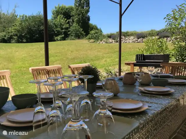 Maison Pech Bardat | France, Lot-et-Garonne, Lacepede - maison de vacances Terrasse couverte avec vue dégagée sur le jardin