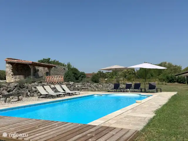 Maison Pech Bardat | France, Lot-et-Garonne, Lacepede - maison de vacances Vue de la maison et de la cuisine extérieure