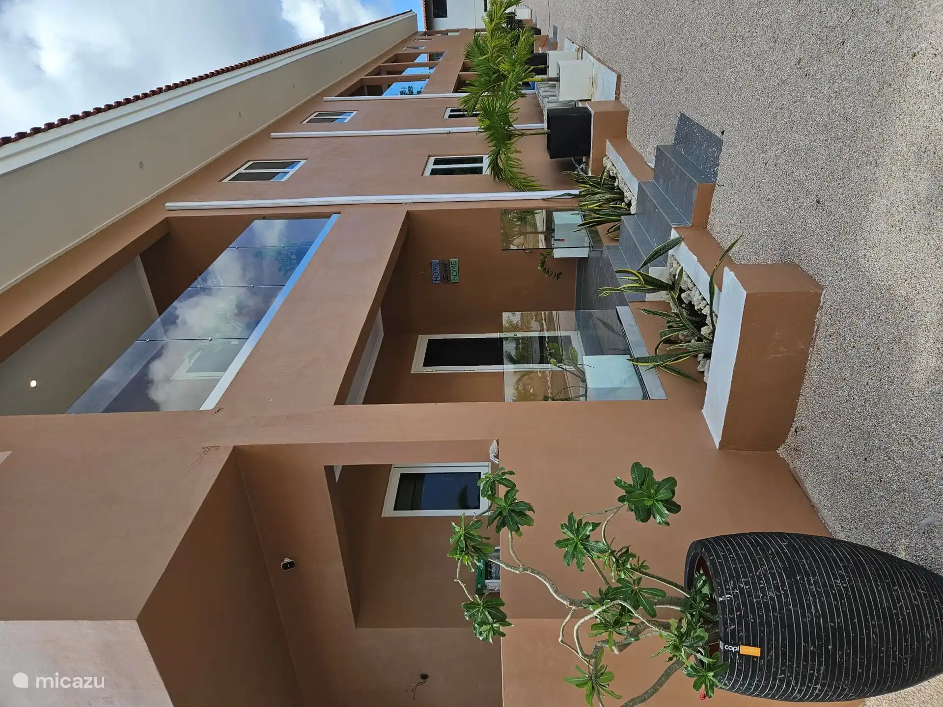 Fassade des Gebäudes