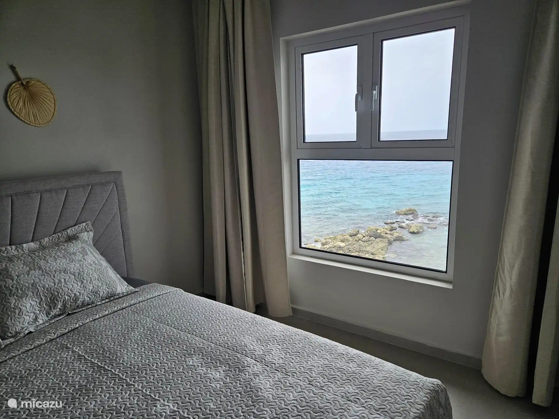 Schlafzimmer mit Meerblick