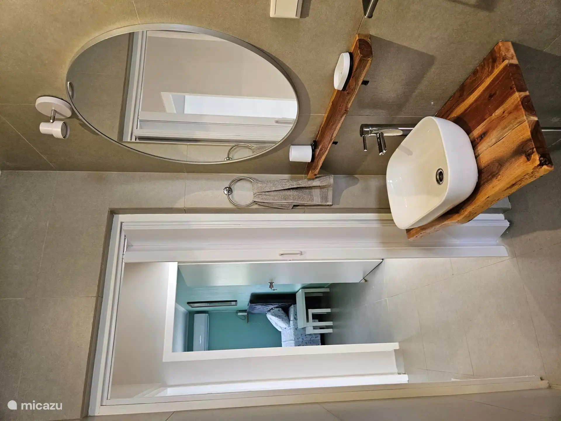 Badezimmer über den Wohnungen