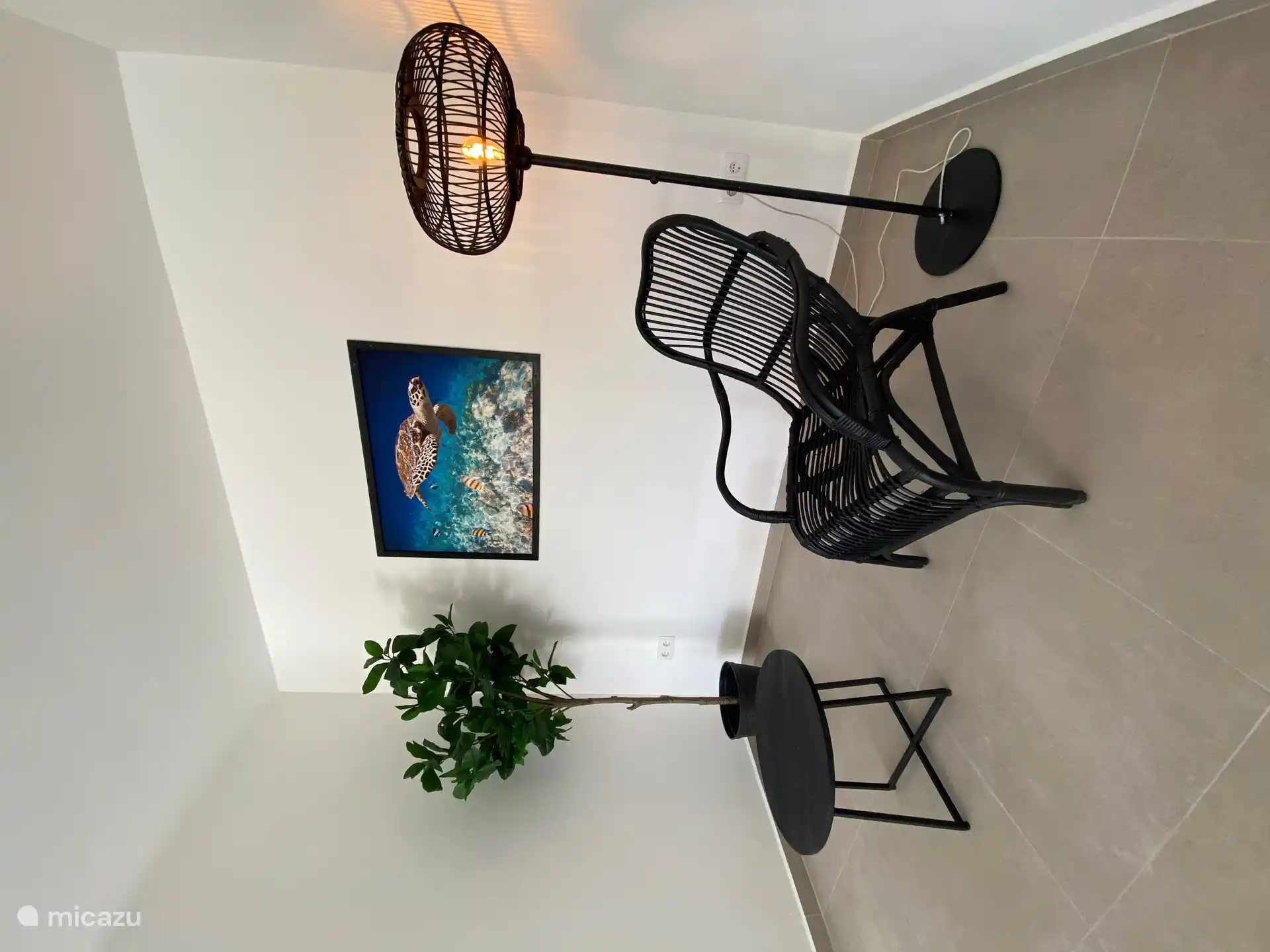 Envie de vous détendre dans ce coin avec un livre ?