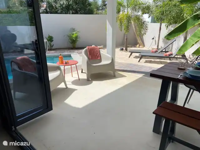 Location de Vacances Curaçao, Banda Ariba (est), Jan Thiel, appartement - Appartements Curalux - Tortue De l'intérieur vers l'extérieur.