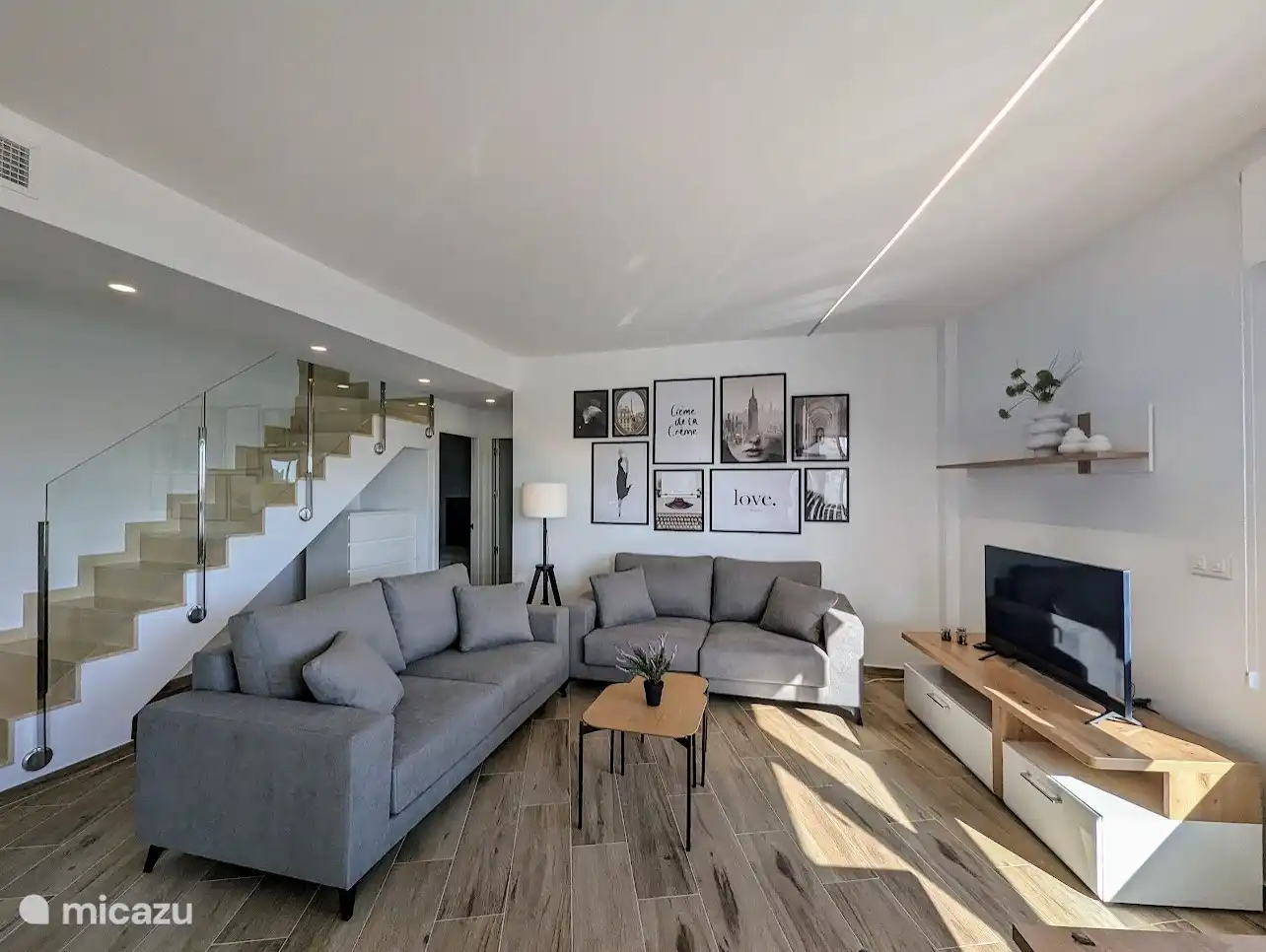 El precioso salón del ático