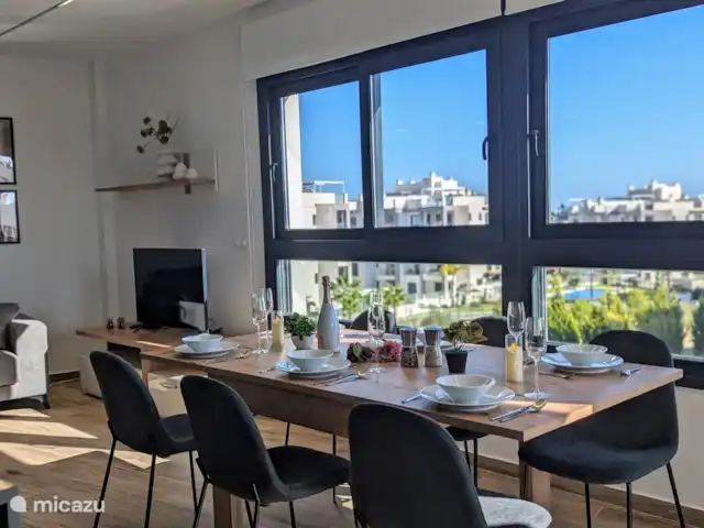 Casa Simba en España, Costa Blanca, Villamartin - penthouse La mesa de comedor con vistas