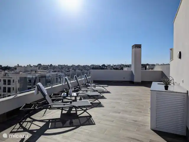 Casa Simba en España, Costa Blanca, Villamartin - penthouse La encantadora terraza de la azotea