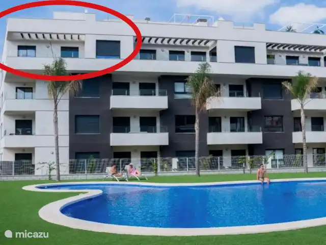 Casa Simba en España, Costa Blanca, Villamartin - penthouse Ubicación del ático desde la piscina