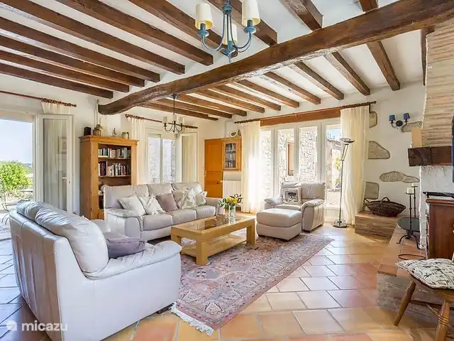 In het hart van de wijngaarden huren in Frankrijk, Dordogne, Gageac et Rouillac - vakantiehuis Woonkamer