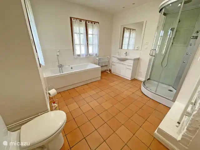 In het hart van de wijngaarden huren in Frankrijk, Dordogne, Gageac et Rouillac - vakantiehuis Damestoilet